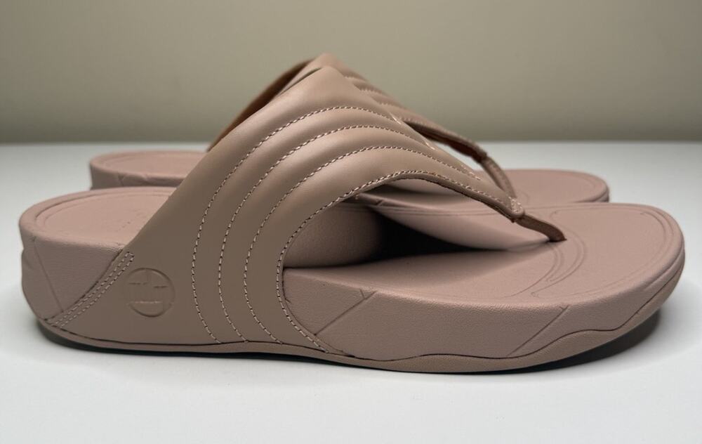 FitFlop Walkstar Toe Post Sandal Womens 10 Pink Leather Wedge Heel Comfort Thong
